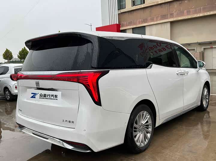 Фото 7 - Buick GL8 Century