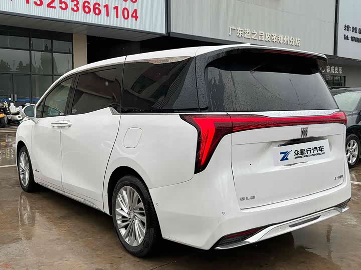 Фото 9 - Buick GL8 Century