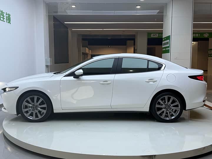 Фото 7 - Mazda 3 (Axela)