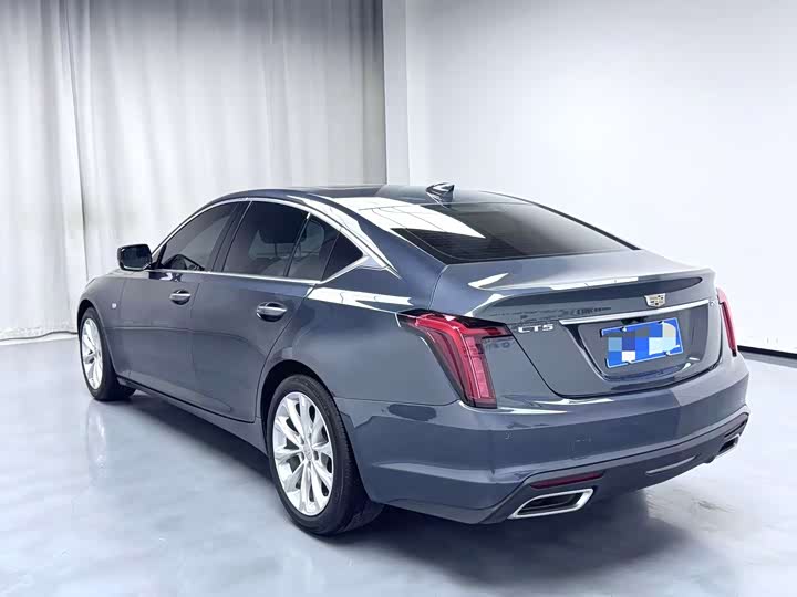 Фото 10 - Cadillac CT5