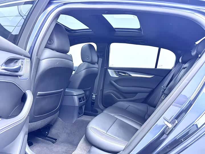 Фото 6 - Cadillac CT5