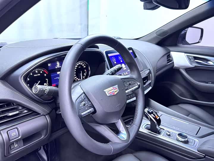 Фото 7 - Cadillac CT5