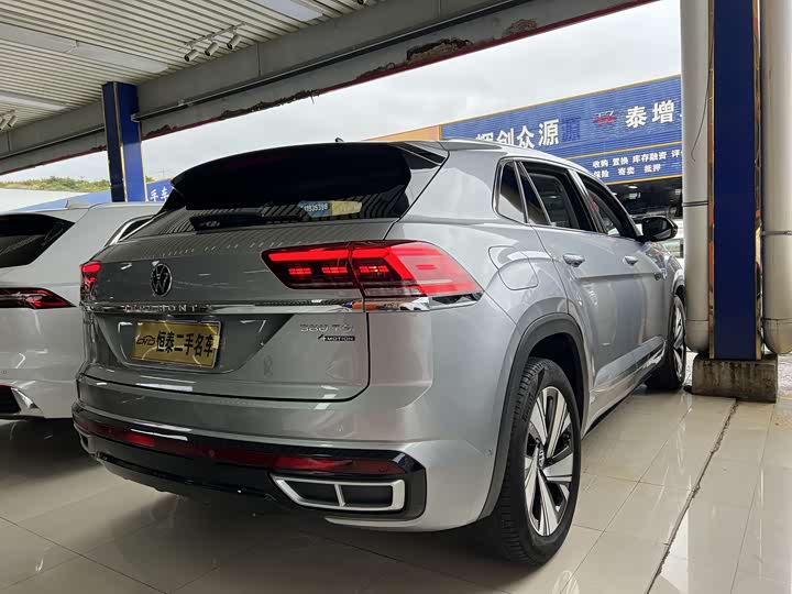 Фото 9 - Volkswagen Teramont X