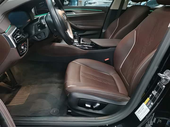 Фото 15 - BMW 5 Series Hybrid