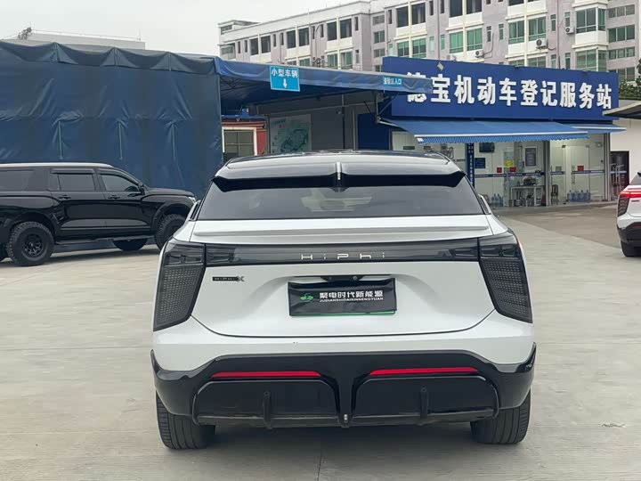 Фото 8 - HiPhi X