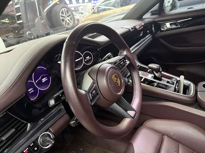 Фото 12 - Porsche Panamera