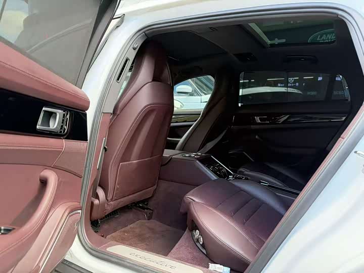 Фото 4 - Porsche Panamera