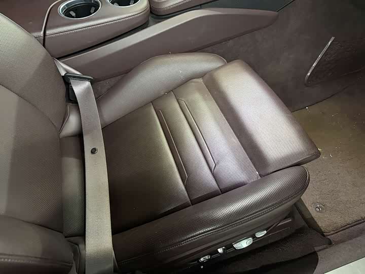 Фото 8 - Porsche Panamera