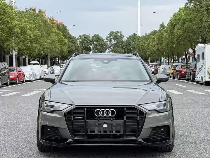 Фото 2 - Audi A6