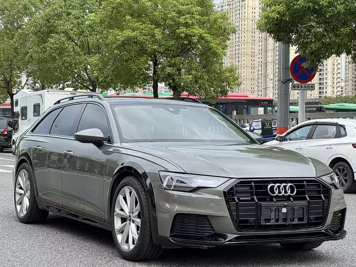 Фото 3 - Audi A6