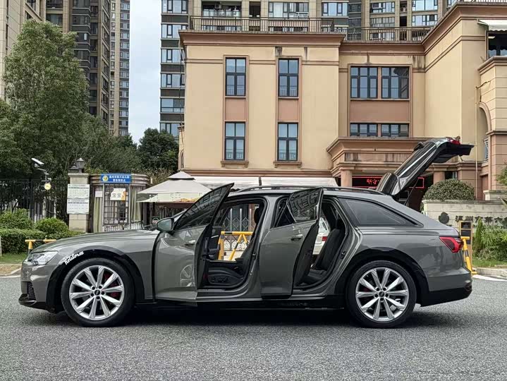 Фото 7 - Audi A6