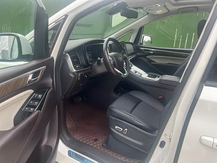 Фото 13 - GAC Trumpchi M8