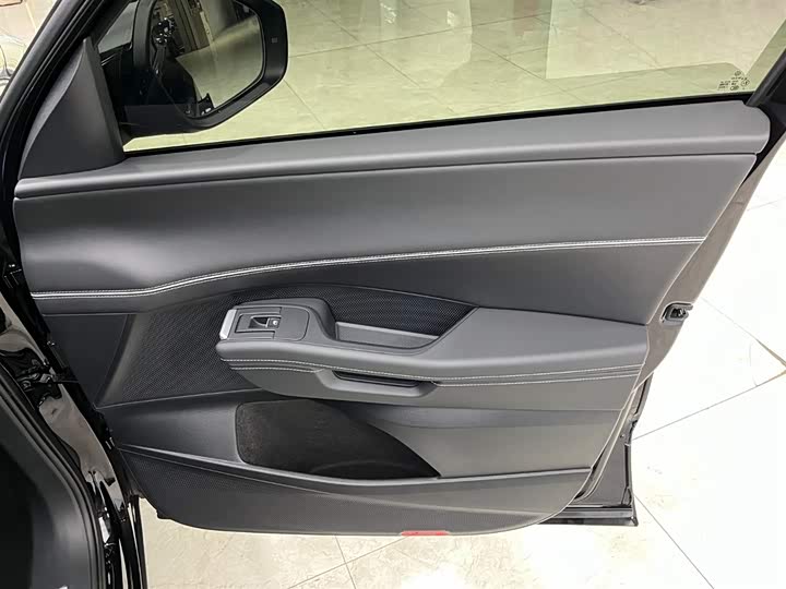 Фото 12 - Volkswagen Teramont Pro