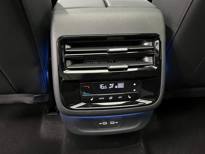 Фото 15 - Volkswagen Teramont Pro