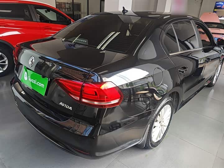 Фото 7 - Volkswagen Lavida