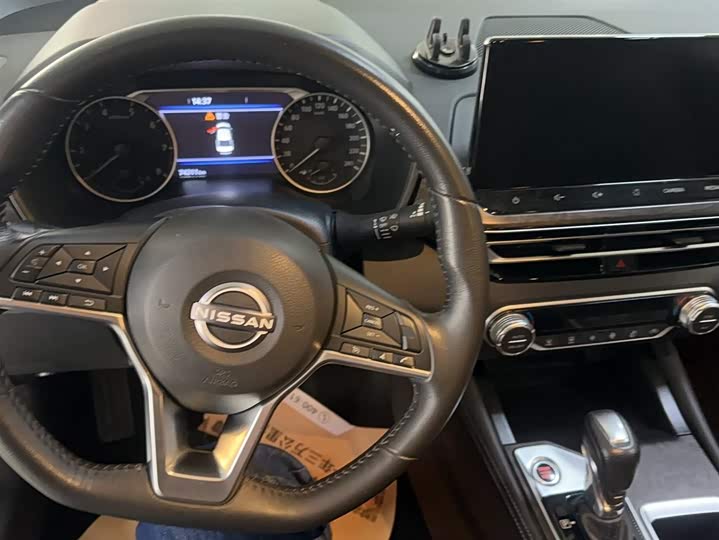 Фото 10 - Nissan Teana