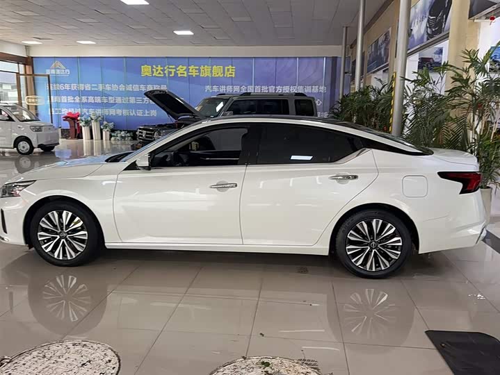 Фото 5 - Nissan Teana