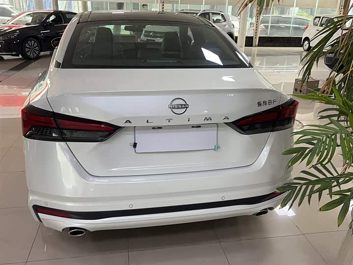 Фото 7 - Nissan Teana