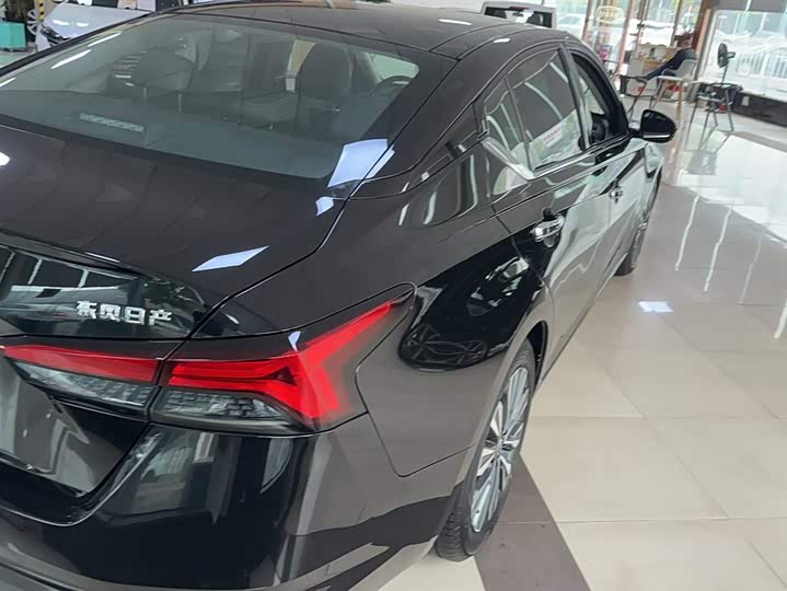 Фото 4 - Nissan Teana