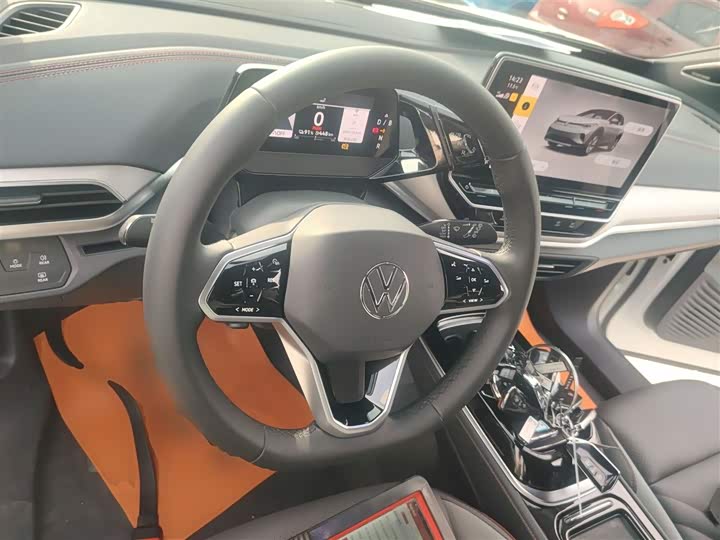 Фото 11 - Volkswagen ID.4 Crozz