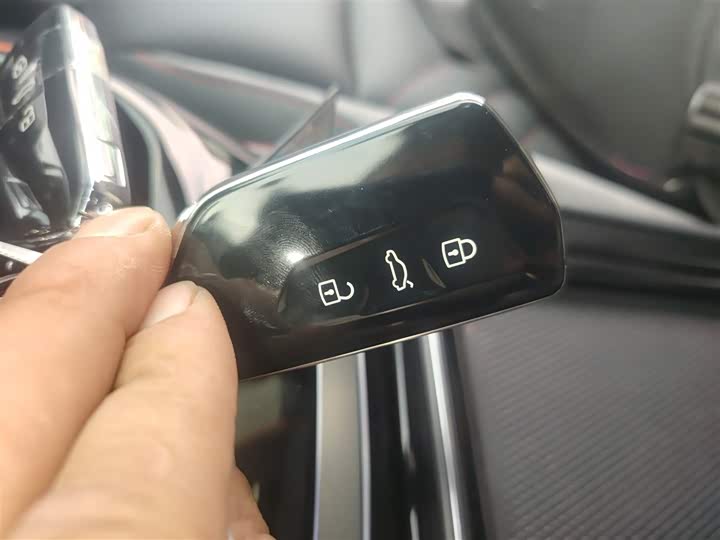 Фото 9 - Volkswagen ID.4 Crozz