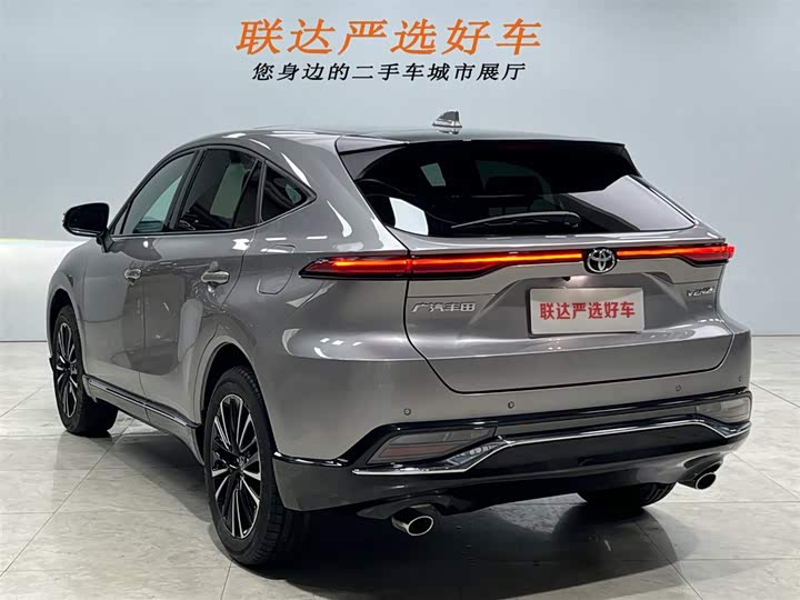 Фото 24 - Toyota Venza