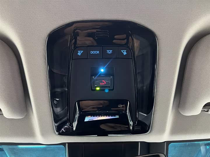 Фото 8 - Toyota Venza