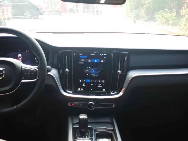 Фото 5 - Volvo S60