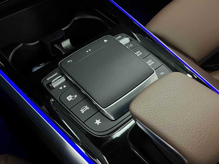 Фото 15 - Mercedes-Benz GLB-Class