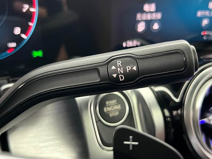 Фото 25 - Mercedes-Benz GLB-Class