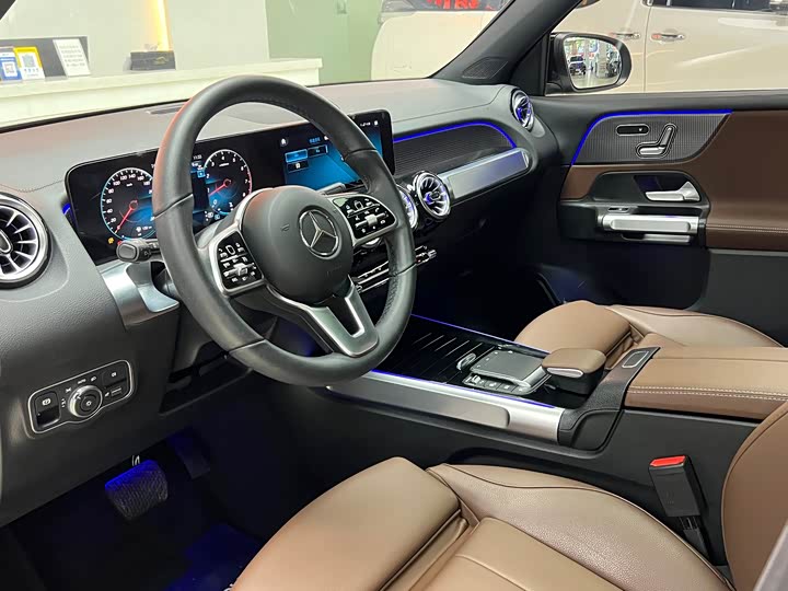 Фото 8 - Mercedes-Benz GLB-Class