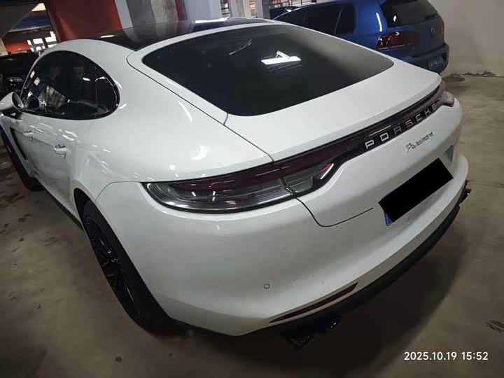Фото 4 - Porsche Panamera