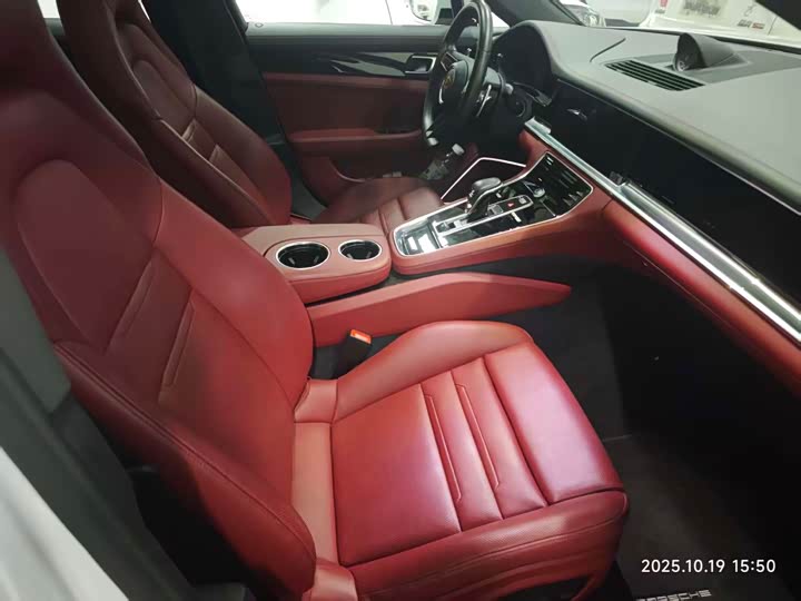 Фото 6 - Porsche Panamera