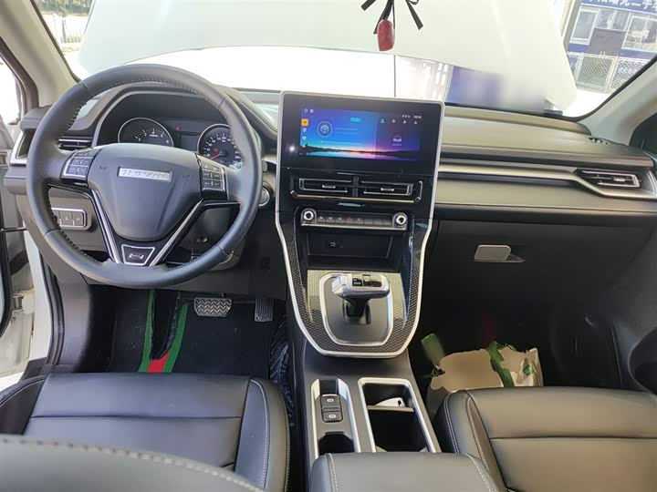 Фото 10 - Haval M6