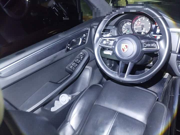 Фото 3 - Porsche Macan