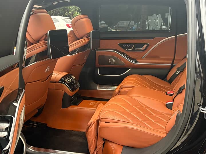 Фото 5 - Mercedes-Benz Maybach S-Class