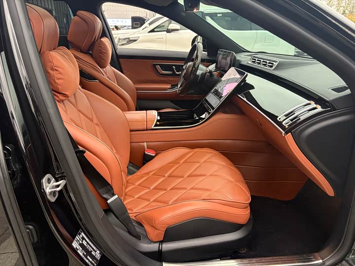 Фото 6 - Mercedes-Benz Maybach S-Class