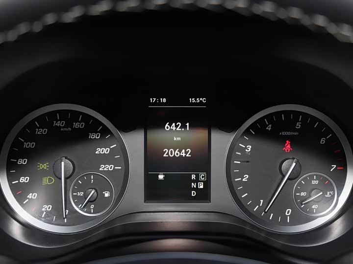 Фото 16 - Mercedes-Benz Vito