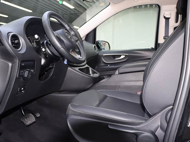 Фото 4 - Mercedes-Benz Vito