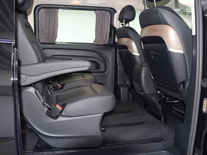 Фото 9 - Mercedes-Benz Vito