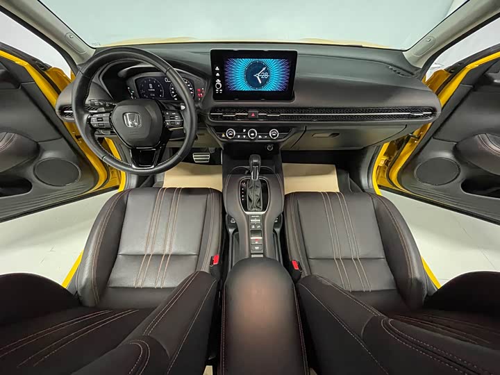 Фото 10 - Honda ZR-V