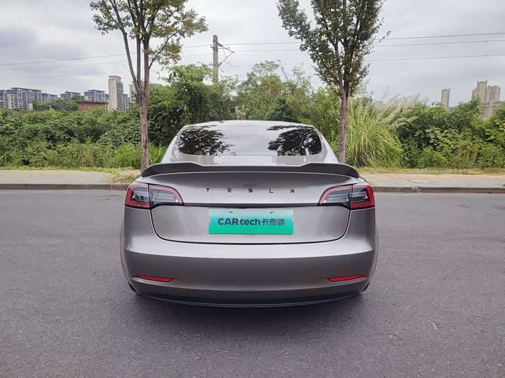 Фото 5 - Tesla Model 3