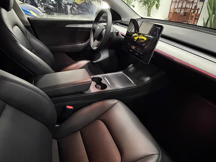 Фото 7 - Tesla Model Y