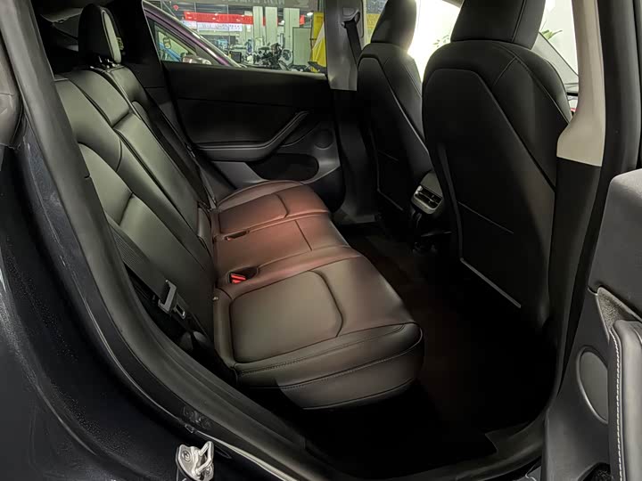 Фото 9 - Tesla Model Y