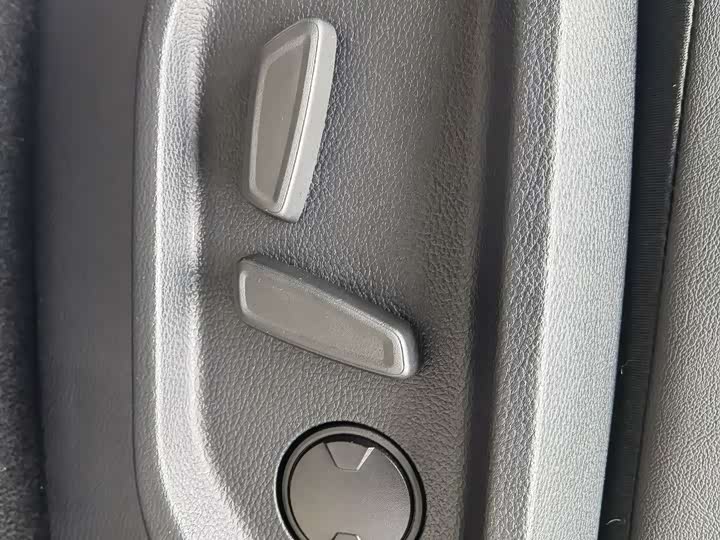 Фото 17 - Ford Ranger