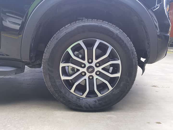 Фото 20 - Ford Ranger