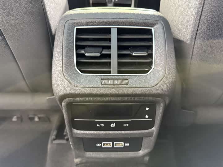 Фото 13 - Volkswagen Tayron GTE Hybrid