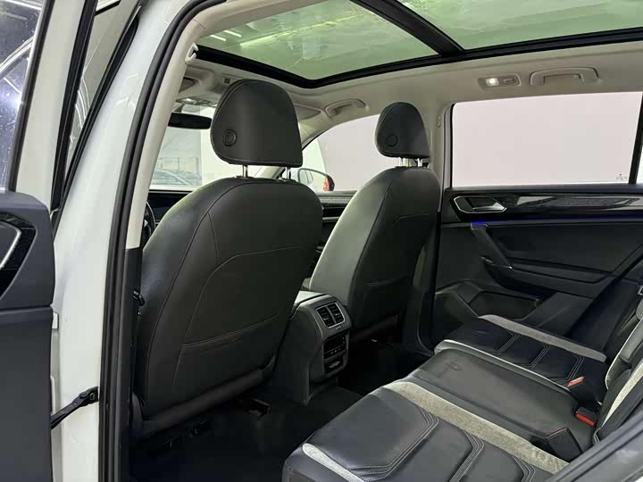 Фото 18 - Volkswagen Tayron GTE Hybrid