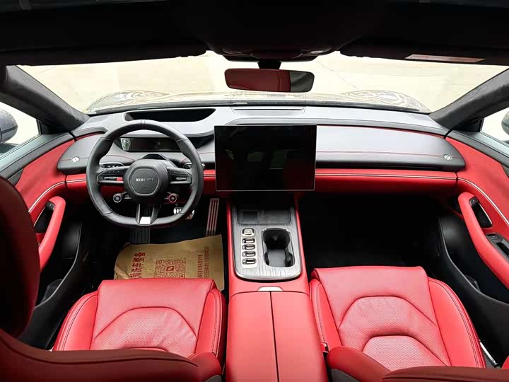 Фото 14 - Xiaomi SU7