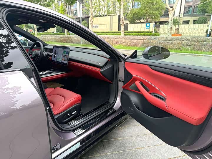 Фото 16 - Xiaomi SU7